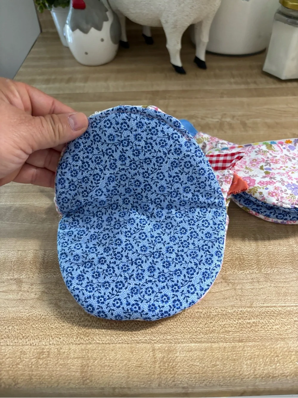Handmade Floral Chicken hot pots holder, gloves or mittens